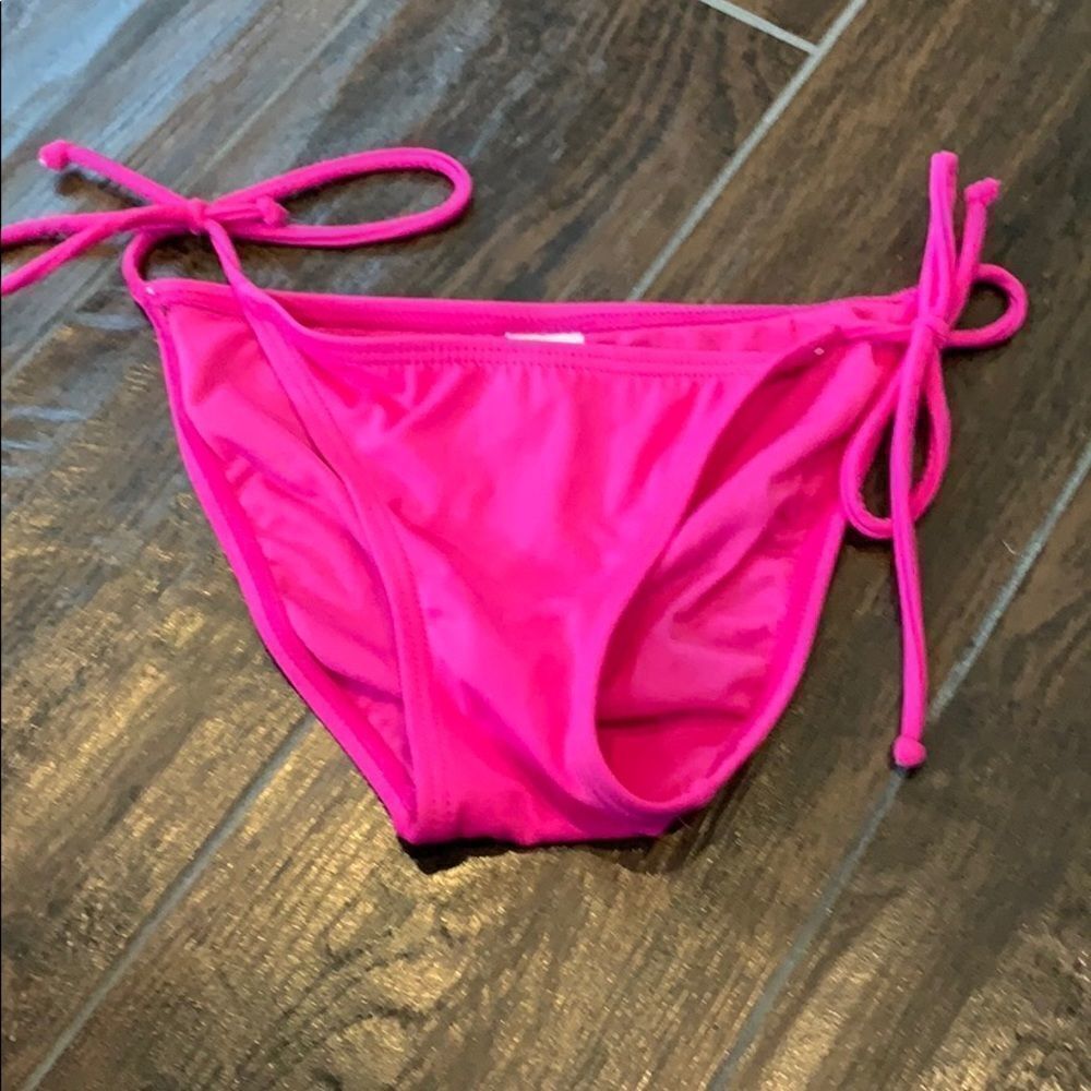 👙 Pink Bikini Bottoms with Adjustable Side Ties - Size Small - Tag Missing!